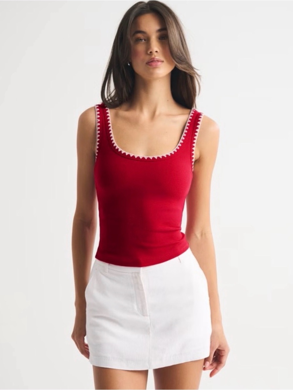 NWOT Abercrombie & Fitch Bra-Free Rib Scoopneck Tank size Medium